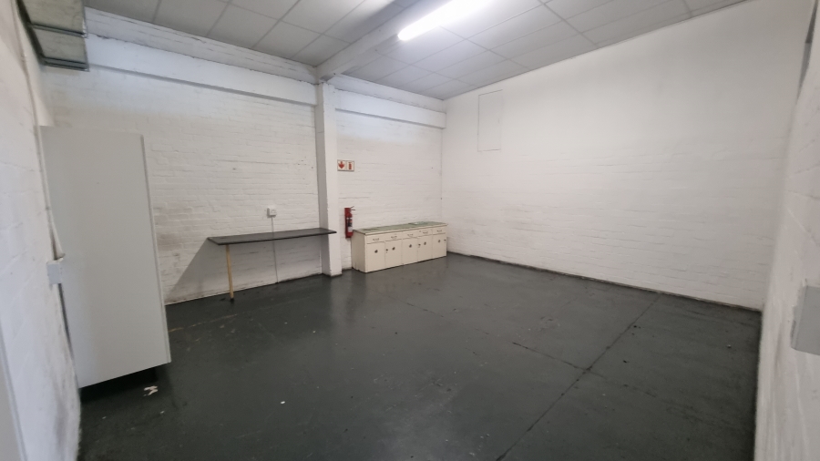 To Let commercial Property for Rent in Maitland Western Cape